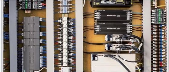 20KWペーパー パッキングのための高速フルートのラミネータ機械1500*1500mm