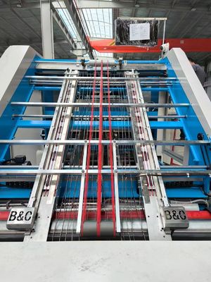 精密なシートからシートラミネート機 波紋紙のための自動修正と高速サーボ制御