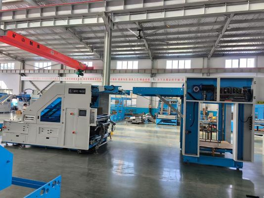 自動サーボ制御および補正機能を備えた、段ボール紙用高精度枚葉ラミネート機