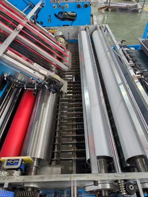 紙から紙まで5層のフルートラミネート機 サーボ制御付き 波紋紙のラミネートと多層ラミネート製品の生産