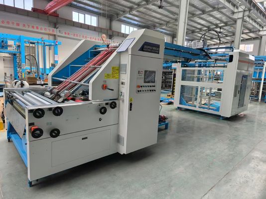 厚紙厚150～800gsm、最小シートサイズ400X380mmに対応した電動フルートラミネーター機