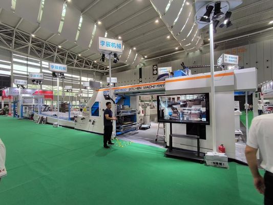 サーボ制御により2層から7層までのラミネート段ボール製品を製造するシートtoシートラミネート機