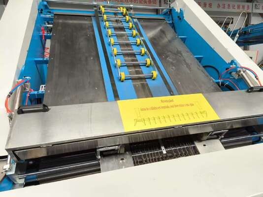 高速フルートラミネーター機、カートンボックス製造、グルー消費量削減、給紙圧力構造なし