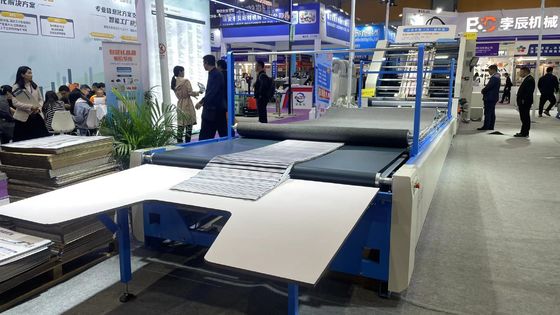150m/Min セルボ 自動 高速 5層 ローグラス紙シートからシートラミネート機
